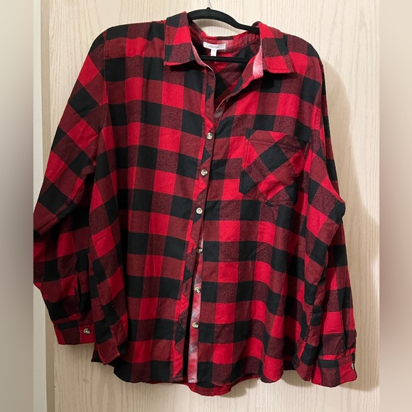 Maurices Tops - Last chance b4 donation 9/11 
Maurices flannel